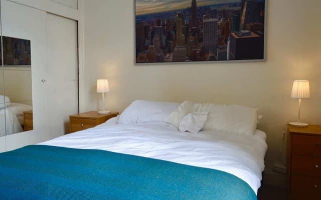 Sophisticated and Bright One Bed in Leith - photo 5