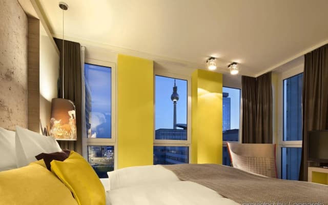 Hotel Indigo Berlin – Alexanderplatz - photo 4