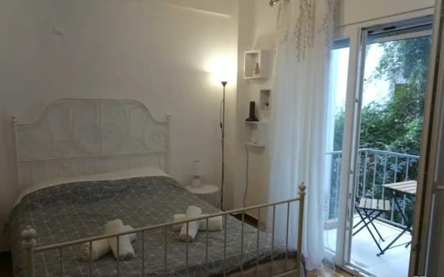Modern ideally located studio apartment - photo 2