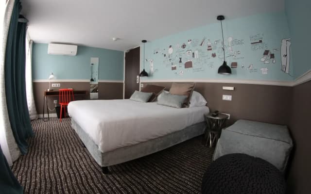 Hôtel Les 3 Poussins - photo 2