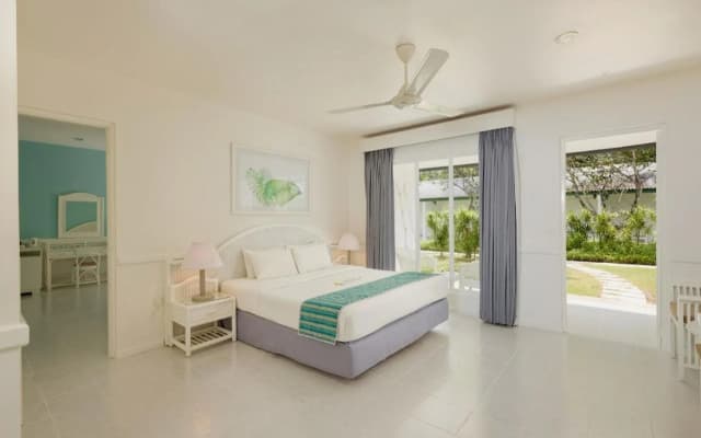 Equator Village - photo 4