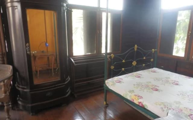 Villa Guesthouse Bangkok - photo 2