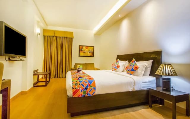 Cabana Hotel - photo 2