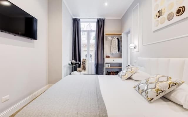 Opera Private Suites - photo 4