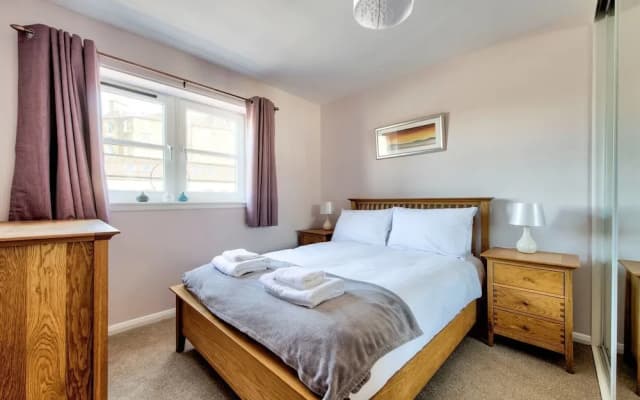 Spacious 2bed Close to City Centre - photo 4
