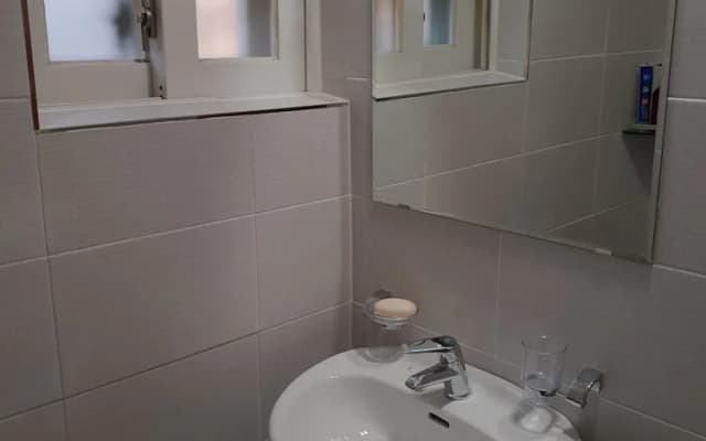 YOUNG STAY - Hostel - photo 3