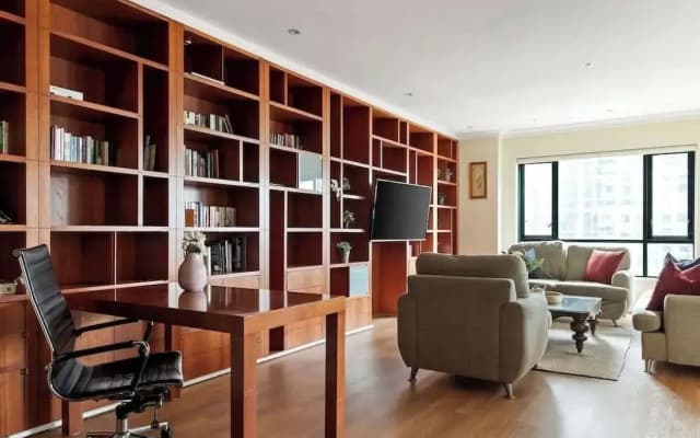 Stylish & Cozy 4BR Retreat With Free Parking - photo 5