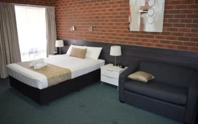 Healesville Motor Inn - photo 4