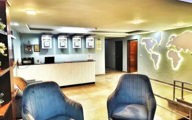 Hotel the terminal - photo 2