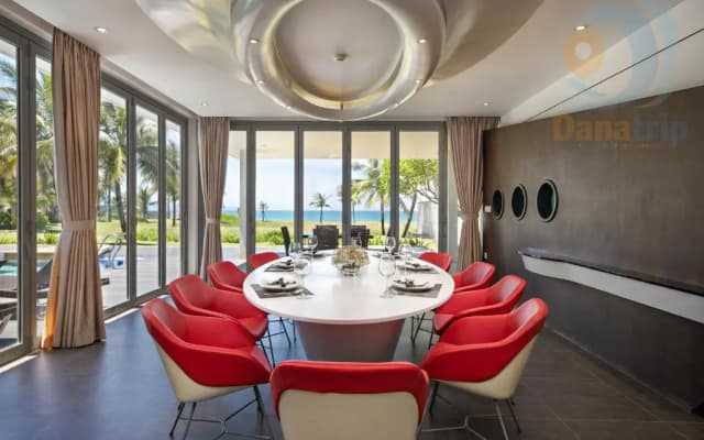 Deluxe Beach Villas by Danatrip - photo 4