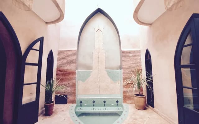 Riad Agnes & Zohra - photo 2