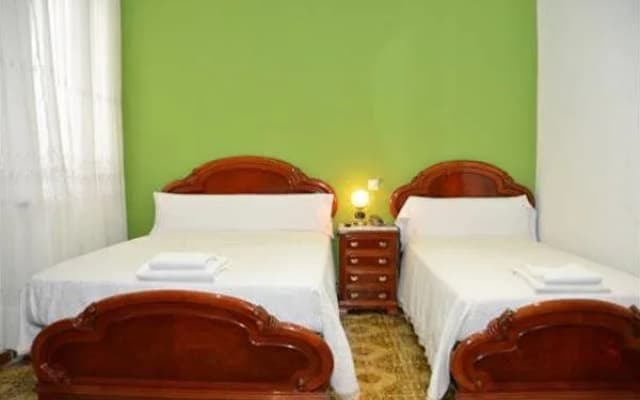 Hostal Reconquista - photo 3