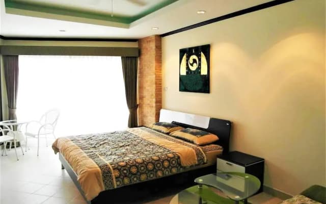 Fully Equipped Studio Apartment View Talay 1 Pattaya - photo 2