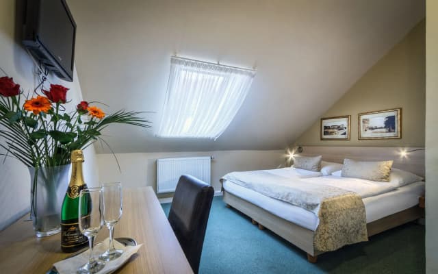 Hotel Taurus - photo 3