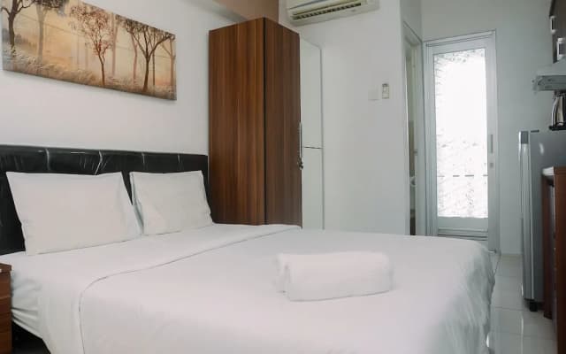 Good and Comfy Studio Room at Green Bay Pluit Apartment - photo 5