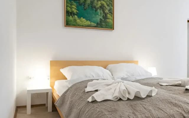 Sweet 2BR Apt Prime Vienna Spot - photo 2
