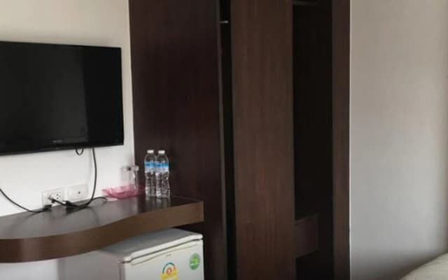 Goodfeel Guesthouse - photo 4