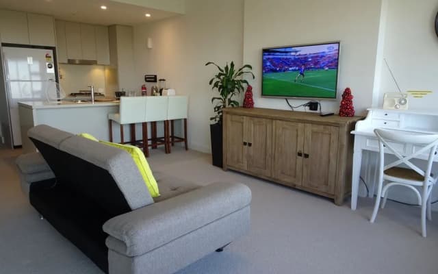 Sydney Olympic Park Apartment - photo 5