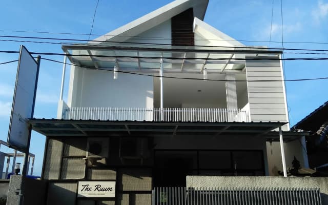 The Ruum Hostel Canggu - photo 4