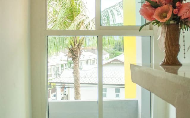 The Sunflower Holiday Hostel - photo 4