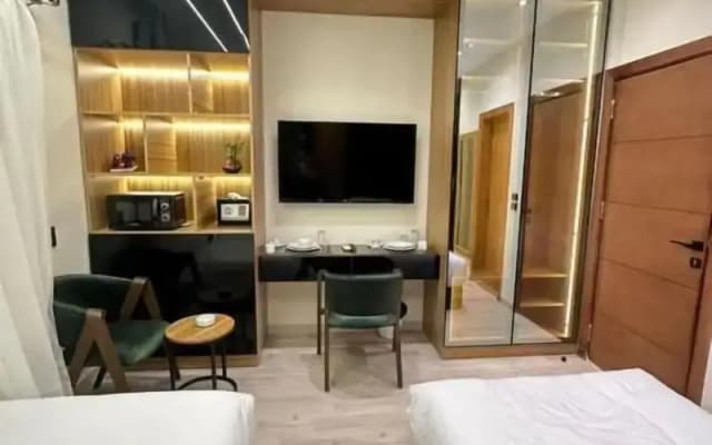 Elite Boutique Hotel - photo 3