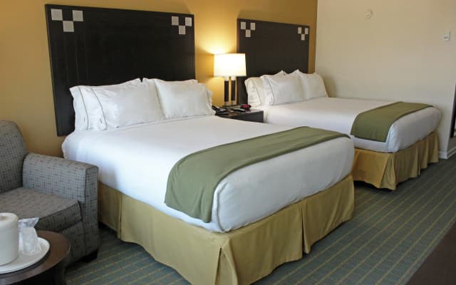 Holiday Inn Express Van Nuys by IHG - photo 5