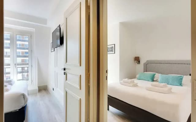 Amazing 2bd/6p apt With A/C - Bastille - photo 2