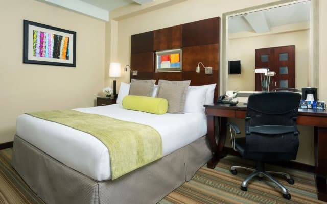 Aura Hotel Times Square - photo 5