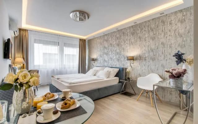 d.Five Danube Corso Boutique Apartment - photo 3