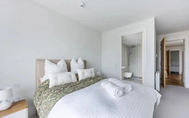 Central 3BR by Edinburgh Castle - photo 2