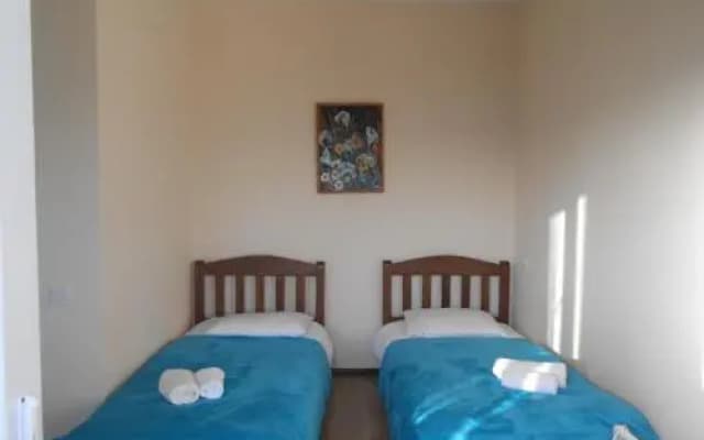 Upstairs Hotel Tbilisi - photo 2