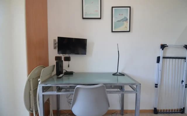 Studio in front of main train station in Nice near tramway - photo 3