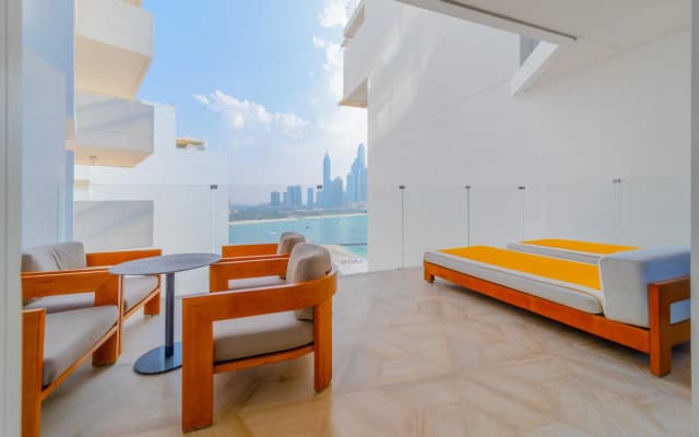 DXB - Five - 31302 - PJ - photo 3
