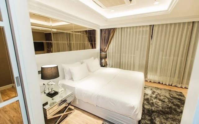 State Tower Bangkok - photo 2
