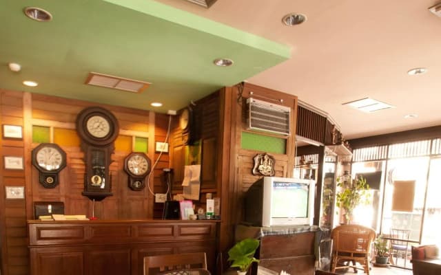 Cucumber Inn Suites - photo 2