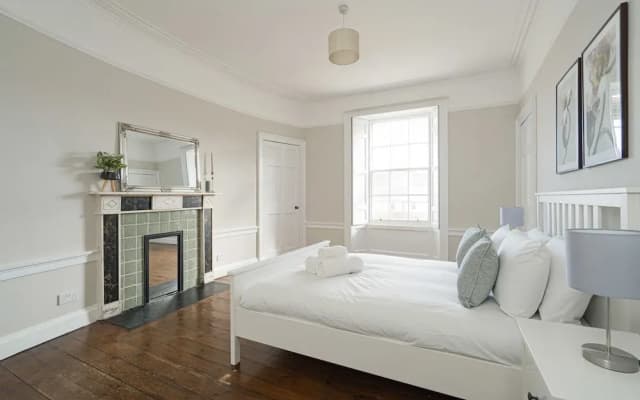 Warriston Crescent Apartment - photo 5
