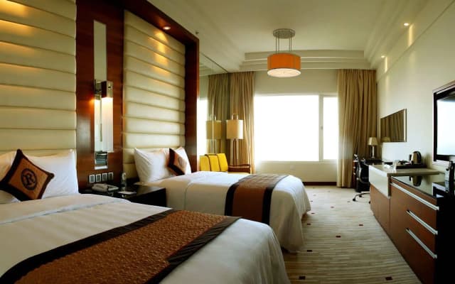 Royal Halong Hotel - photo 5