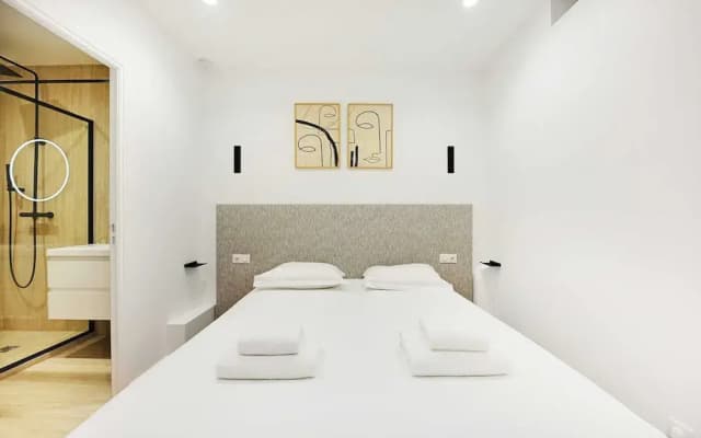 Authentic Apartment - 1br/4p - Sentier - photo 2