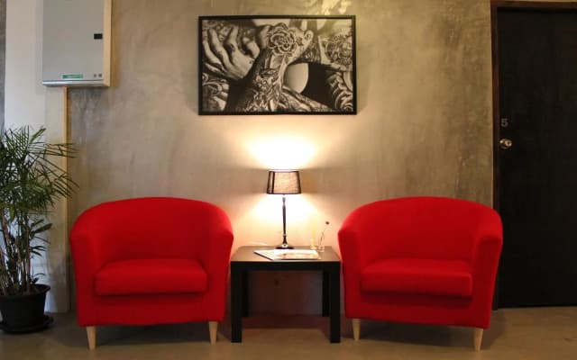 Kama Bangkok - Boutique Bed & Breakfast - Hostel - photo 3
