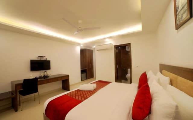 Hotel Peridot @ Newdelhi Airport - photo 3