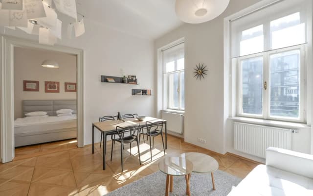 Kafka's Head Apartment - photo 4