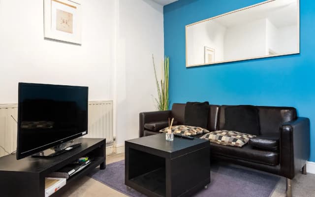 City Apartments - photo 2