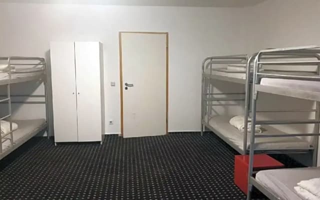 Isas Hostel - photo 5
