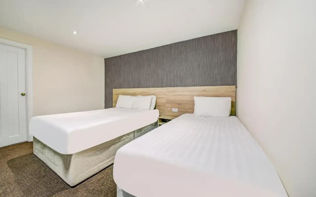 OYO London 24 Sussex - photo 5