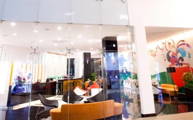 Ruemz Hotel - photo 2