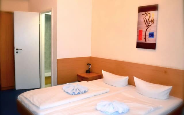 Hotel Pension Messe - photo 5