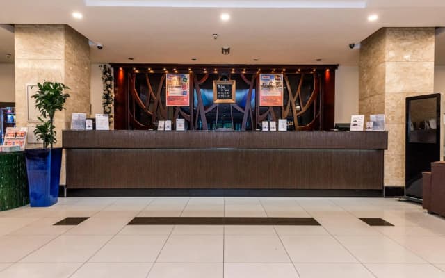 XO Hotels Blue Tower - photo 2