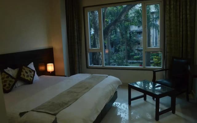 Hotel Sopan Heights - photo 2