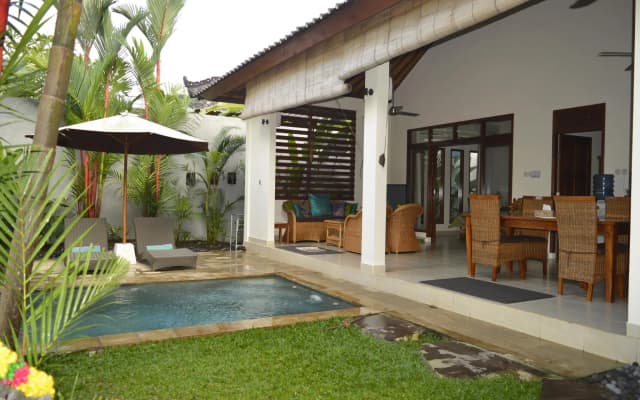 Villa Palm Kuning - photo 2