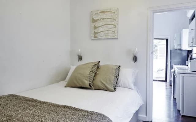 The Anderson, South Melbourne, MSAC 400m, Parking, Balcony - photo 3